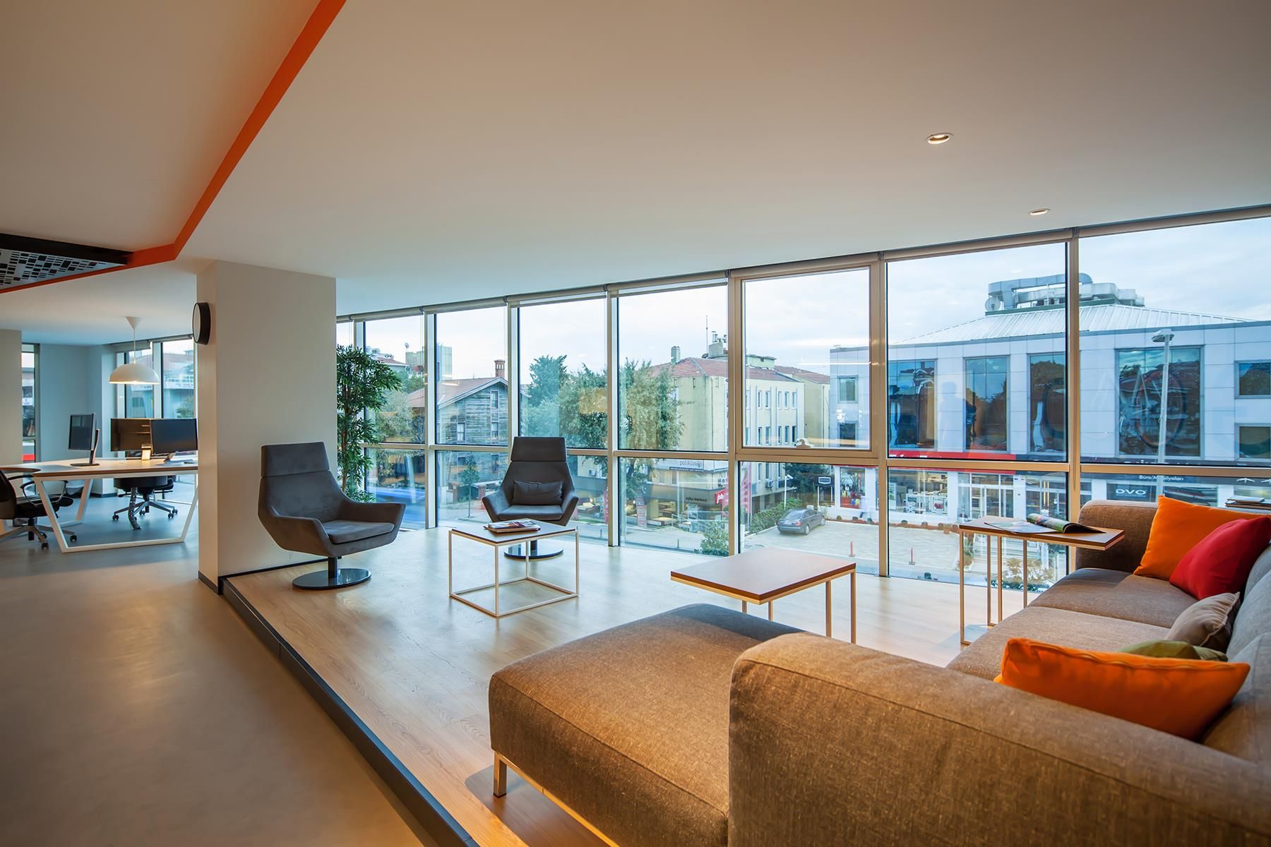 (ZYH).Hazelcast gallery image 3