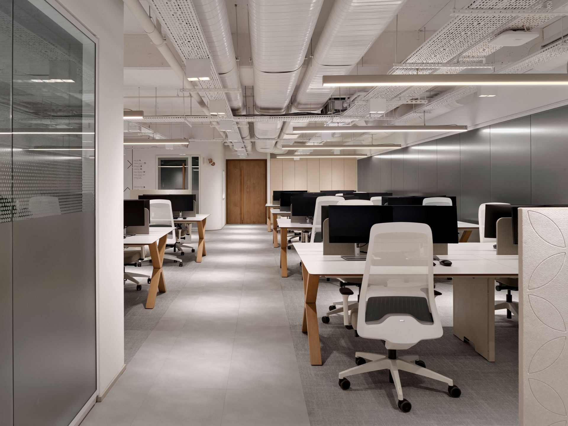 Marsh Mclennan gallery image 35