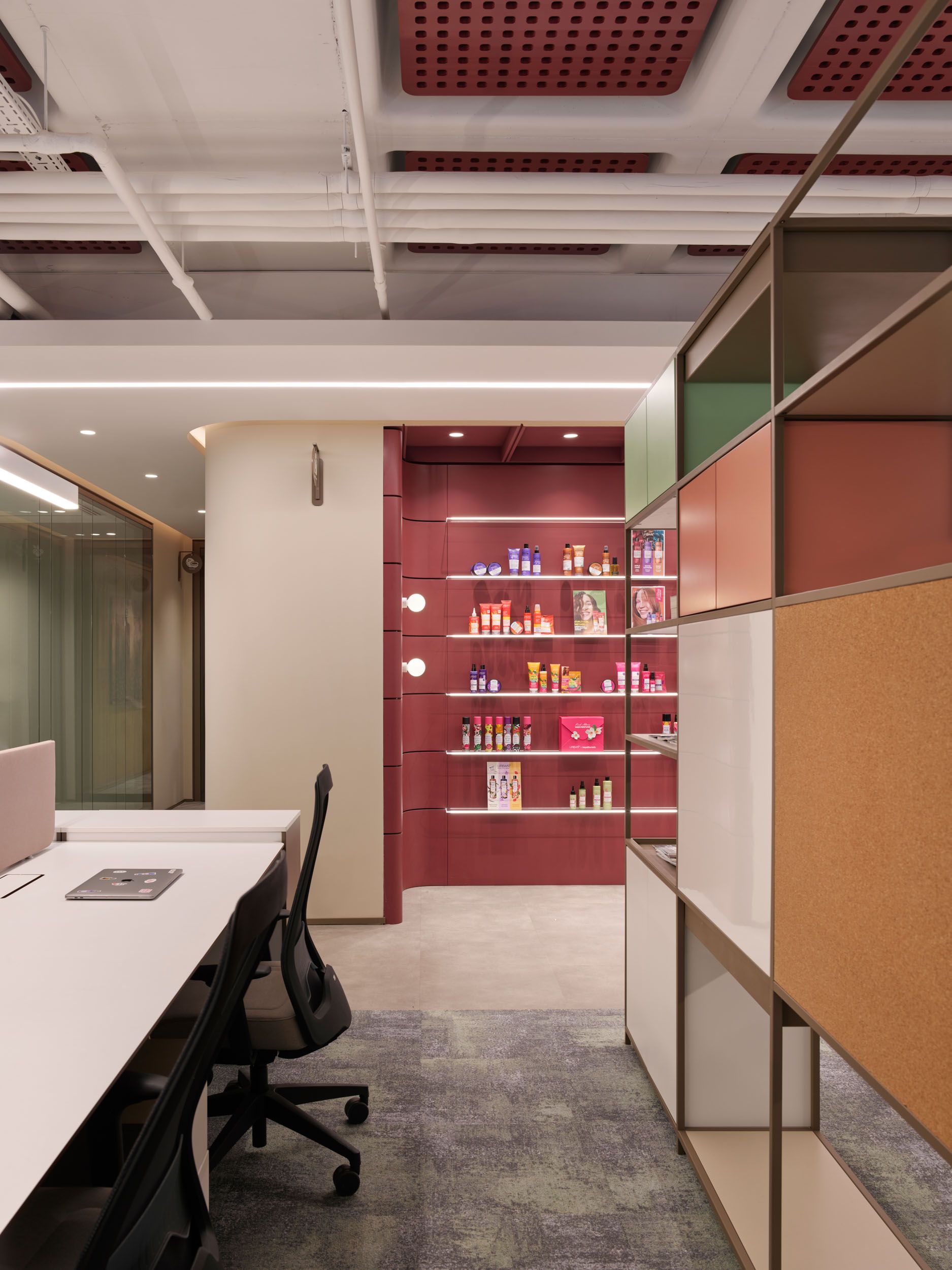 Selen Kozmetik gallery image 37