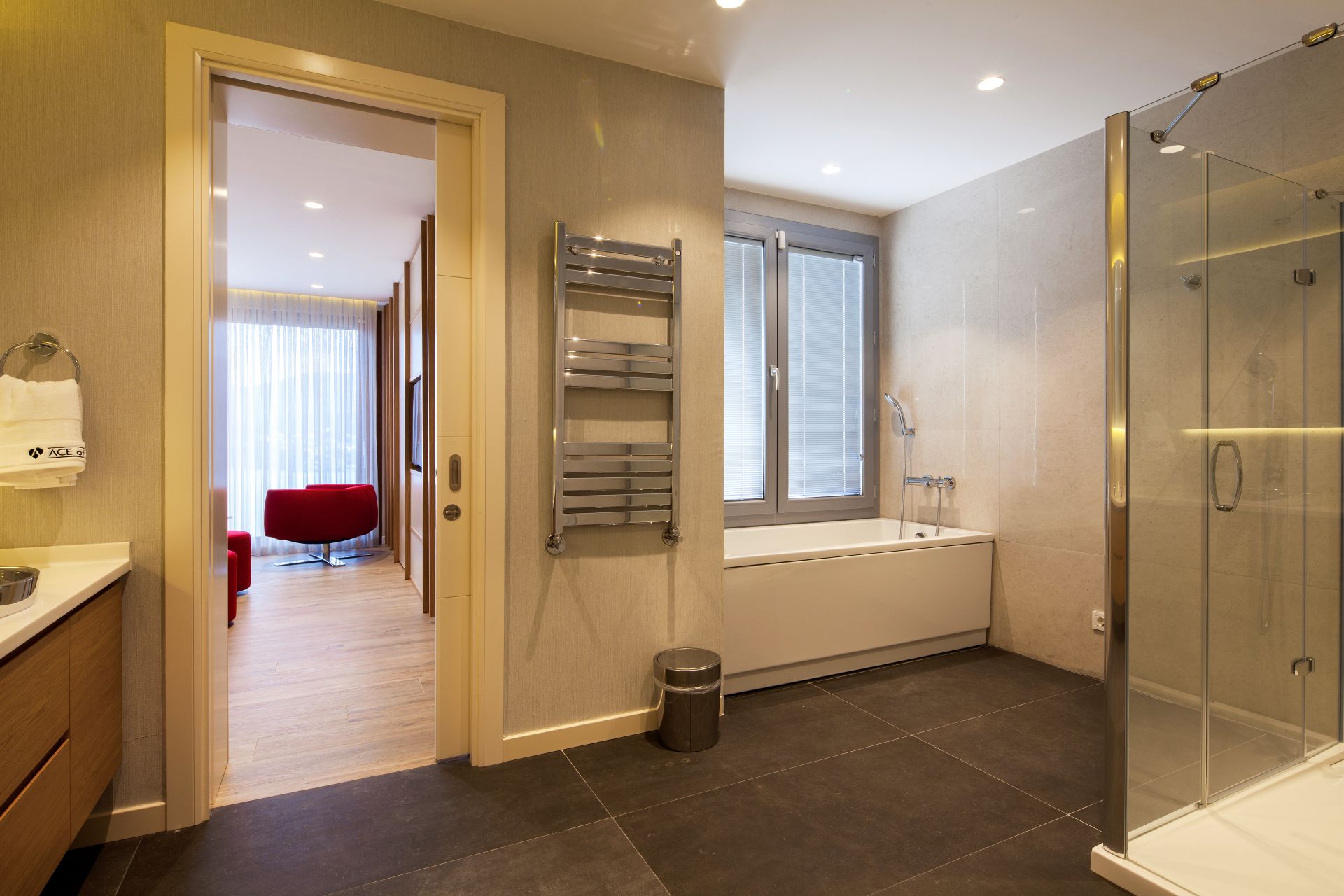 2014-KSR Evi gallery image 16