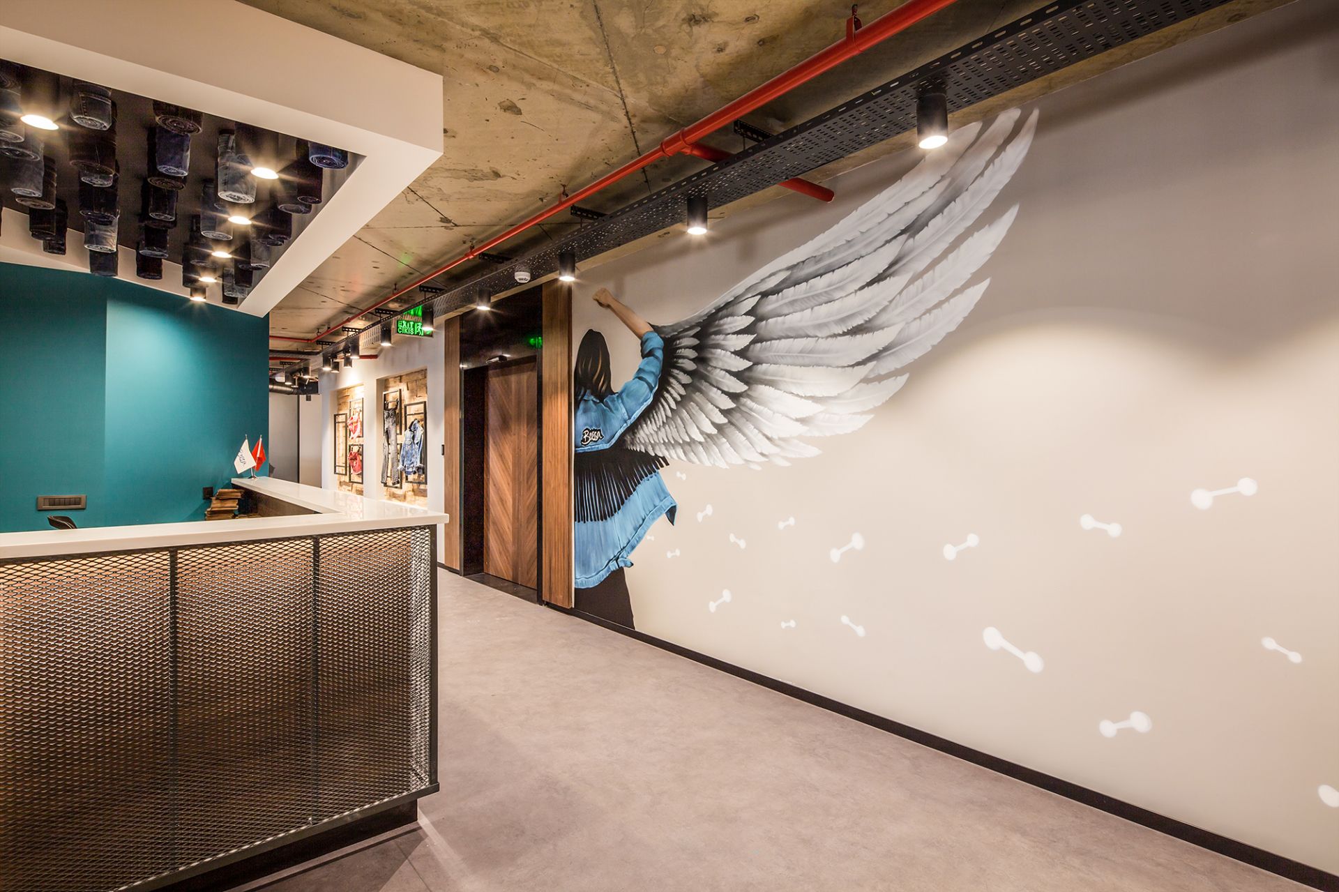 2018-Bossa gallery image 35