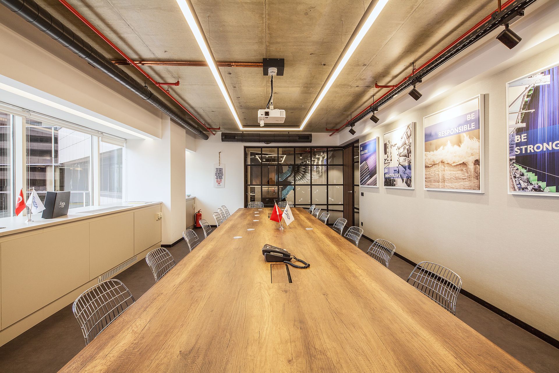 2018-Bossa gallery image 44