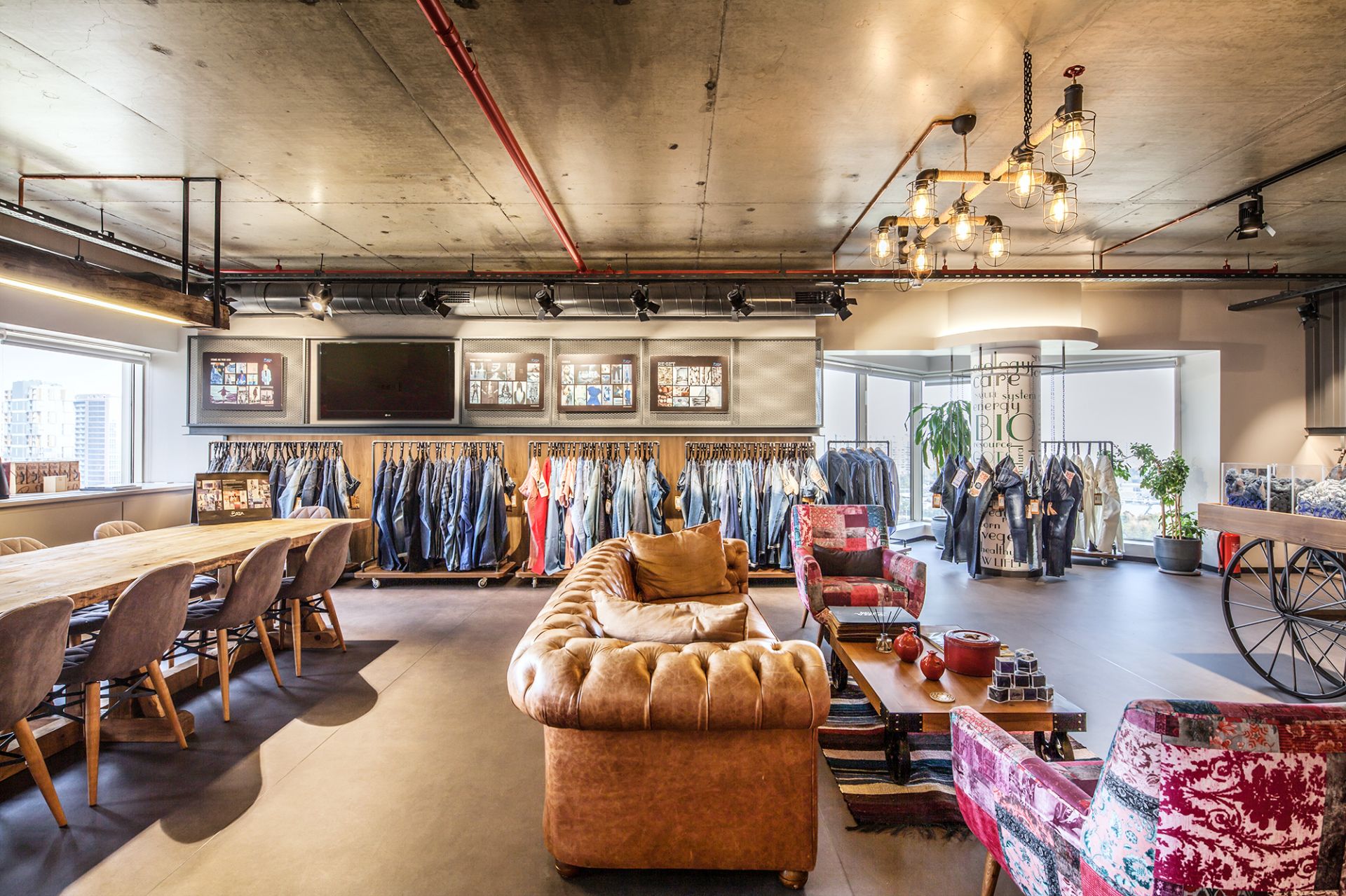 2018-Bossa gallery image 16