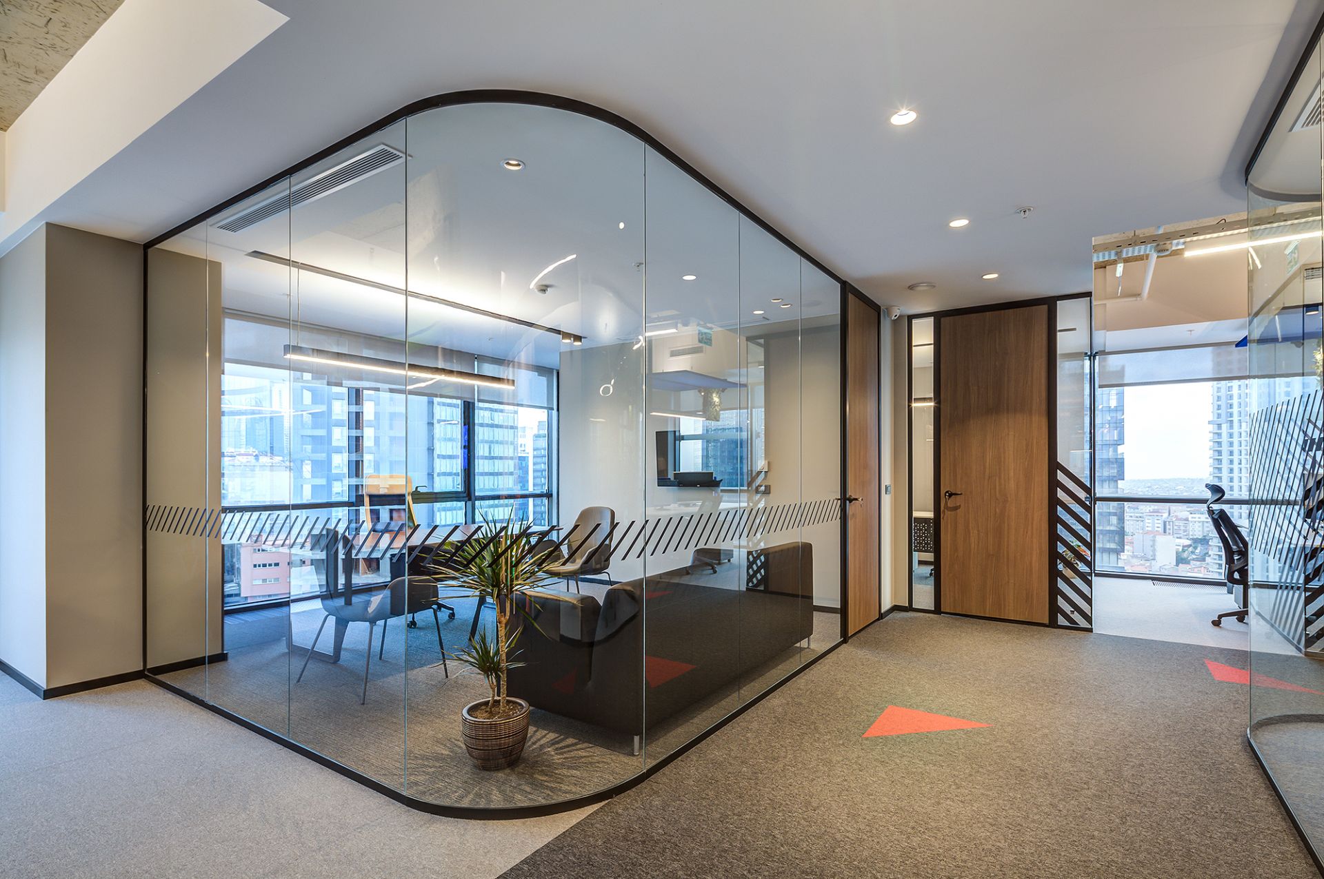 2019-Erstream gallery image 2