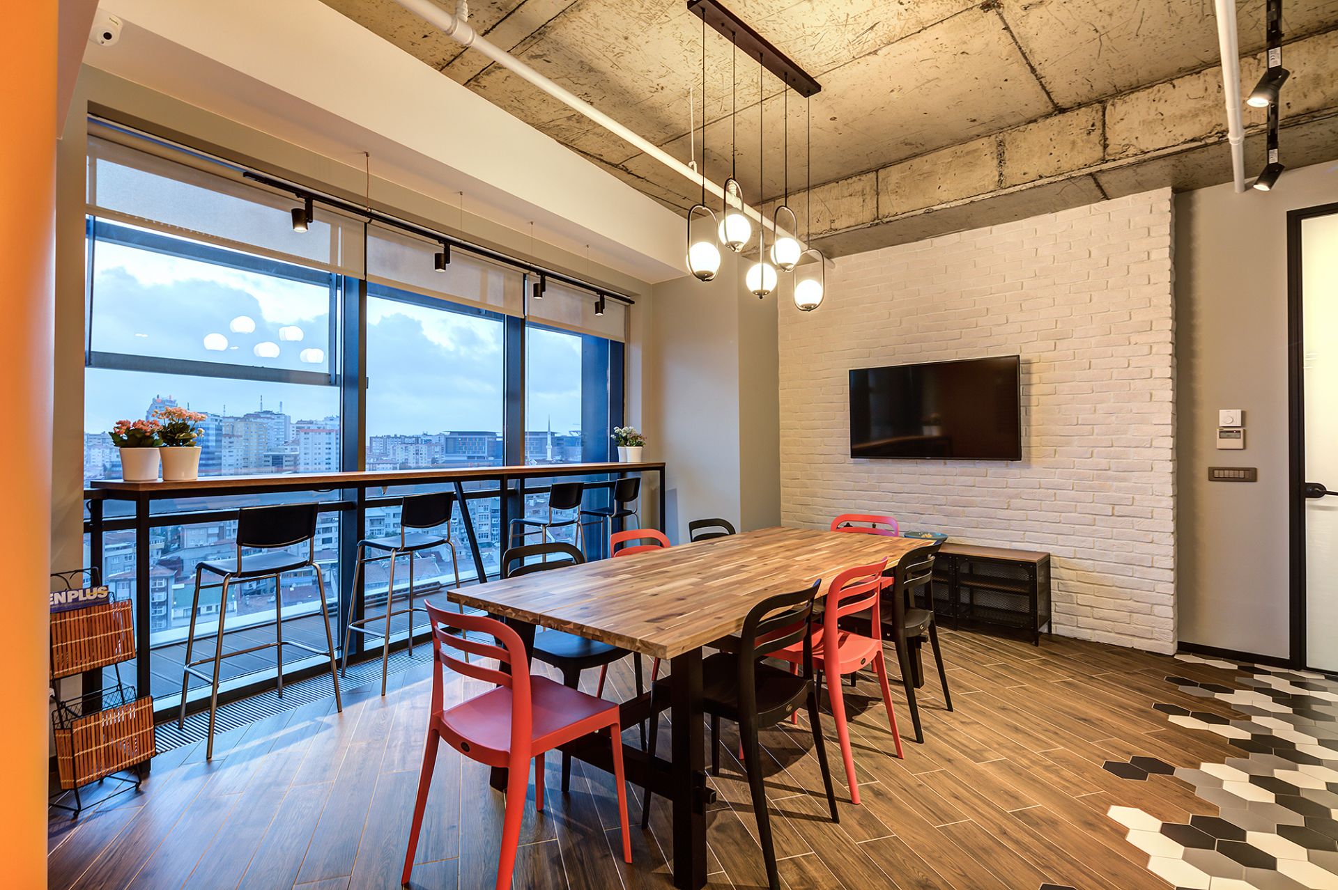 2019-Erstream gallery image 4