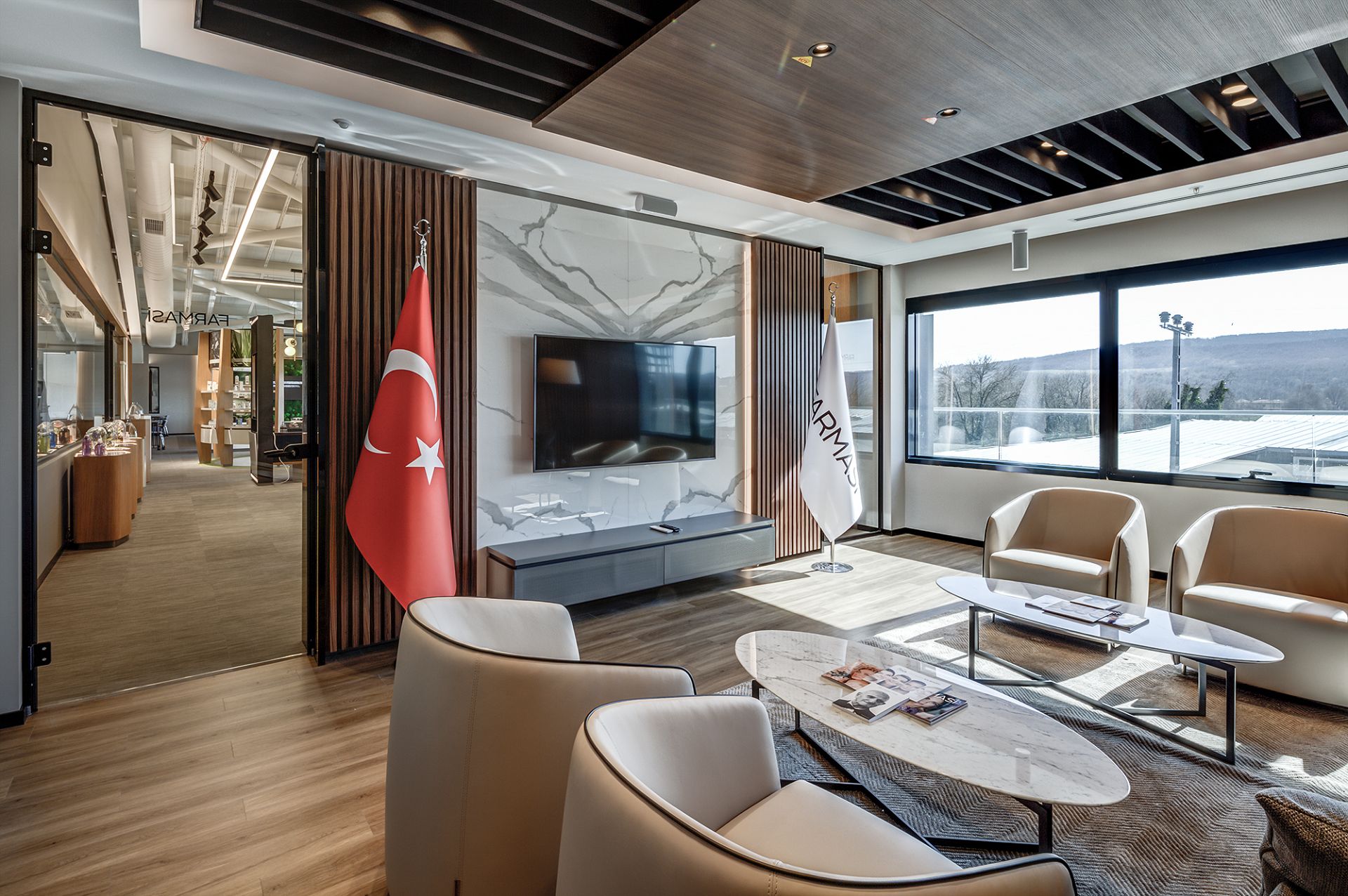 2019-Farmasi gallery image 18