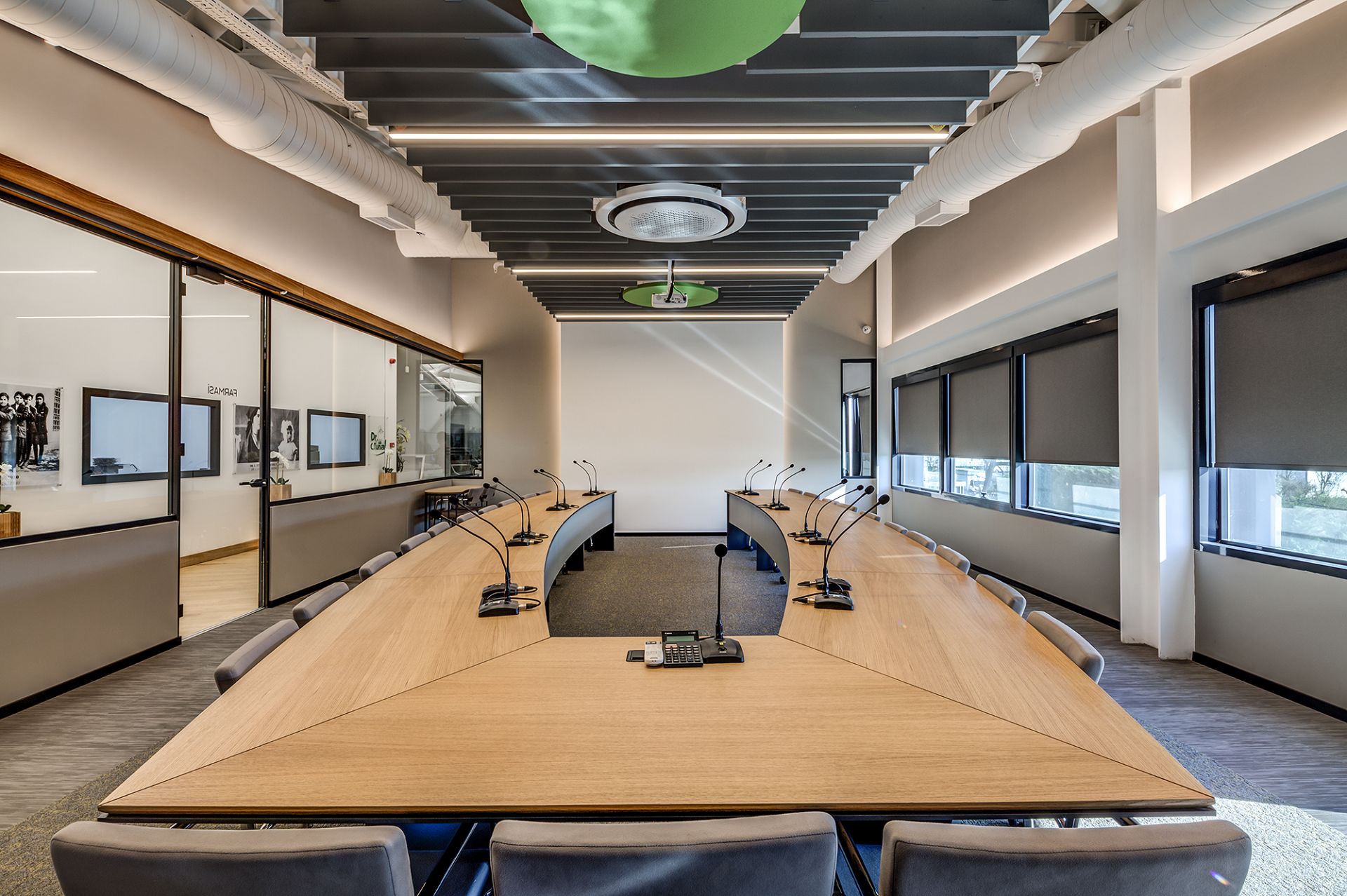 2019-Farmasi gallery image 16