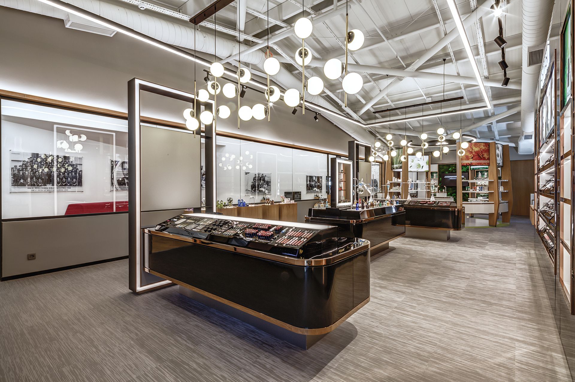 2019-Farmasi gallery image 14