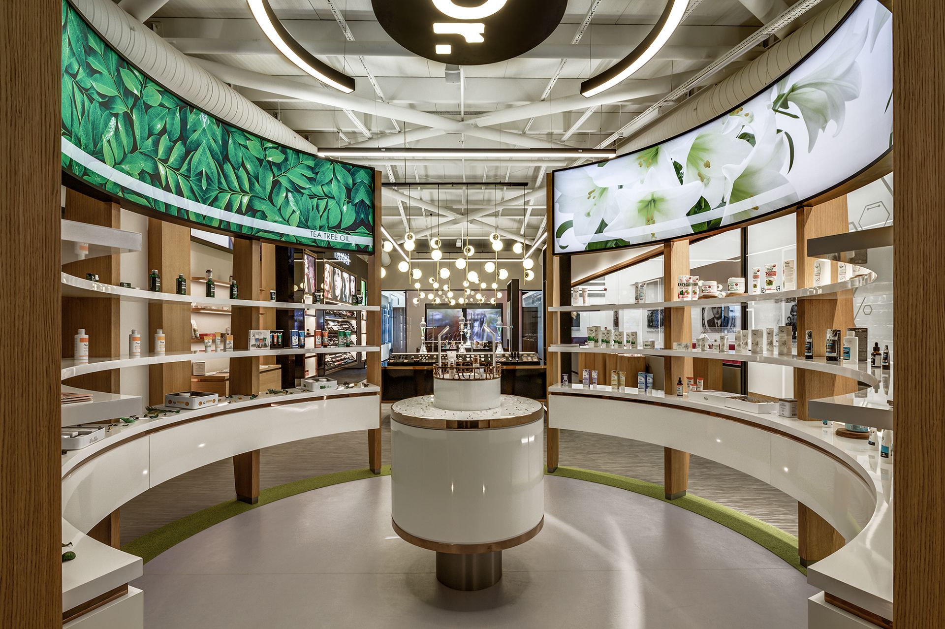 2019-Farmasi gallery image 2