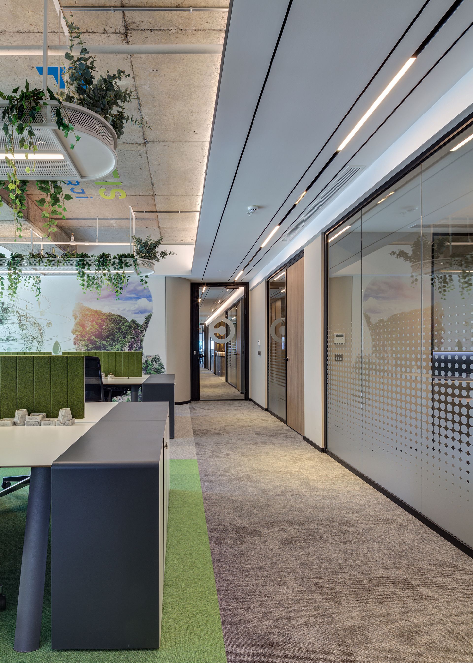 2021-Uck gallery image 3