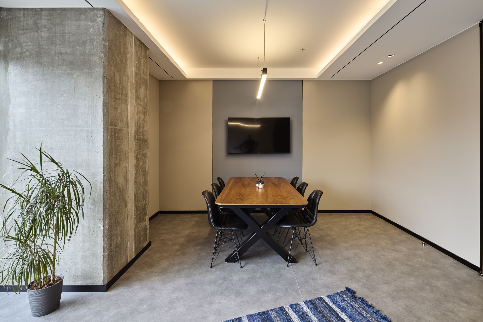 2023-Bossa  OĞUZ Balance + gallery image 2