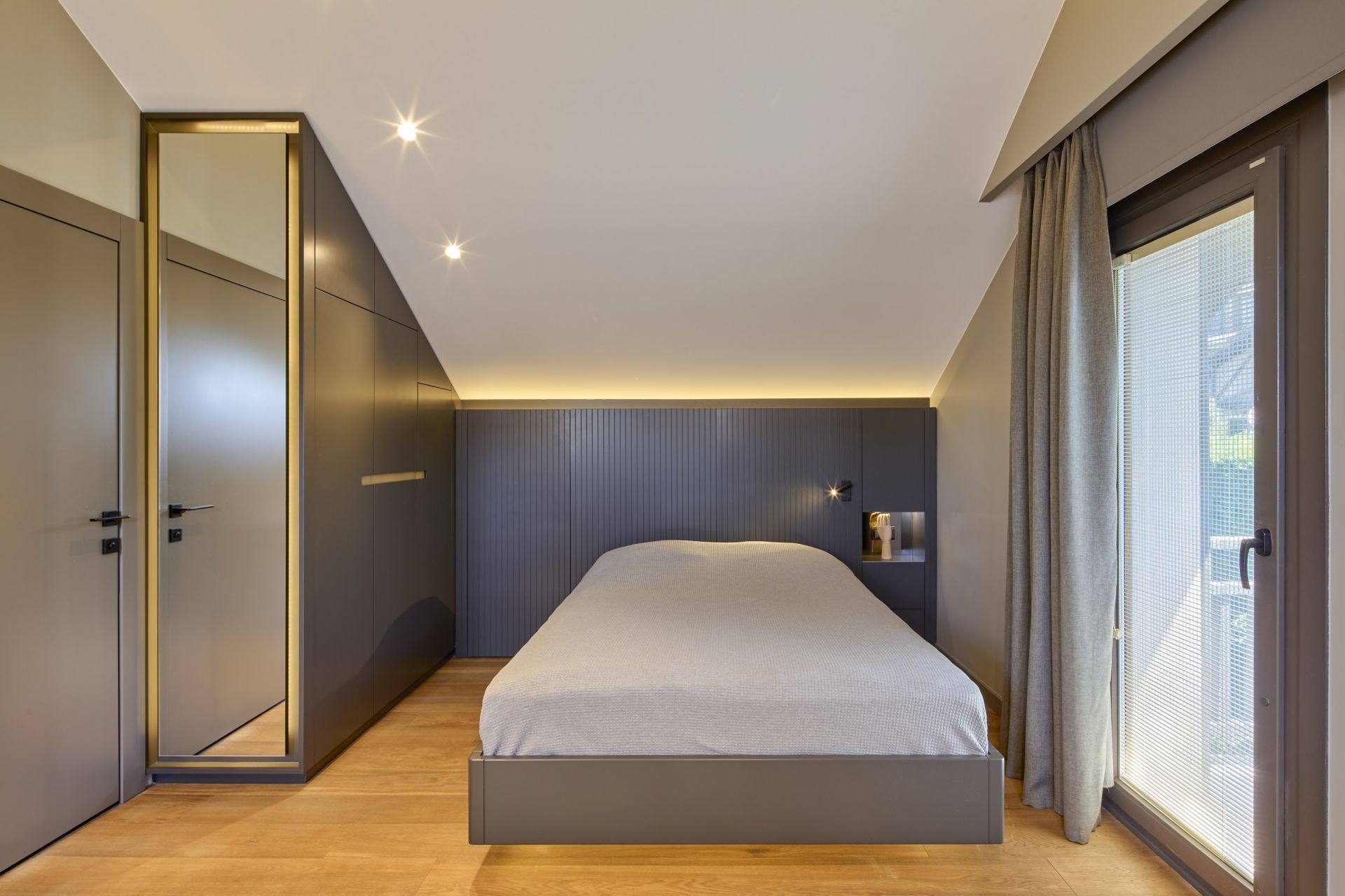 2024-Dengizman+ gallery image 48