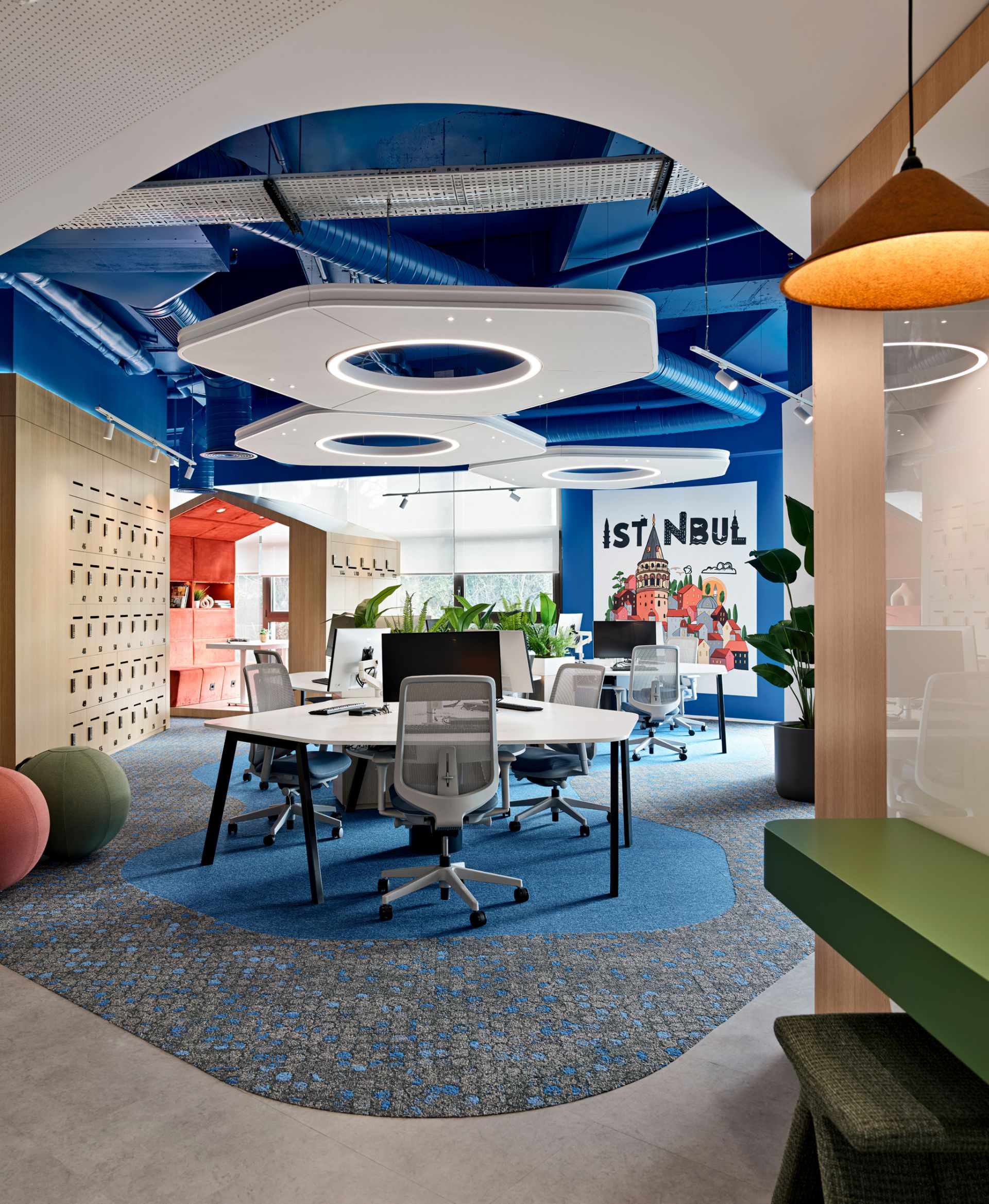 Amadeus+ gallery image 28