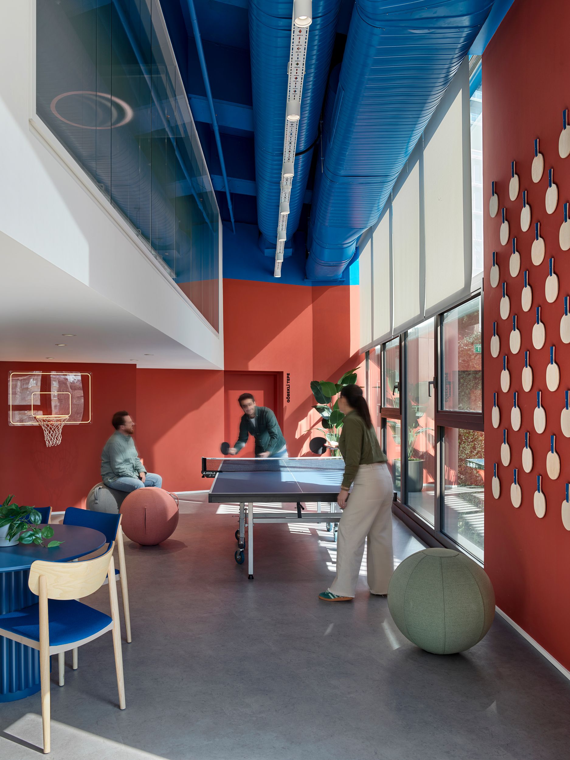 Amadeus gallery image 35