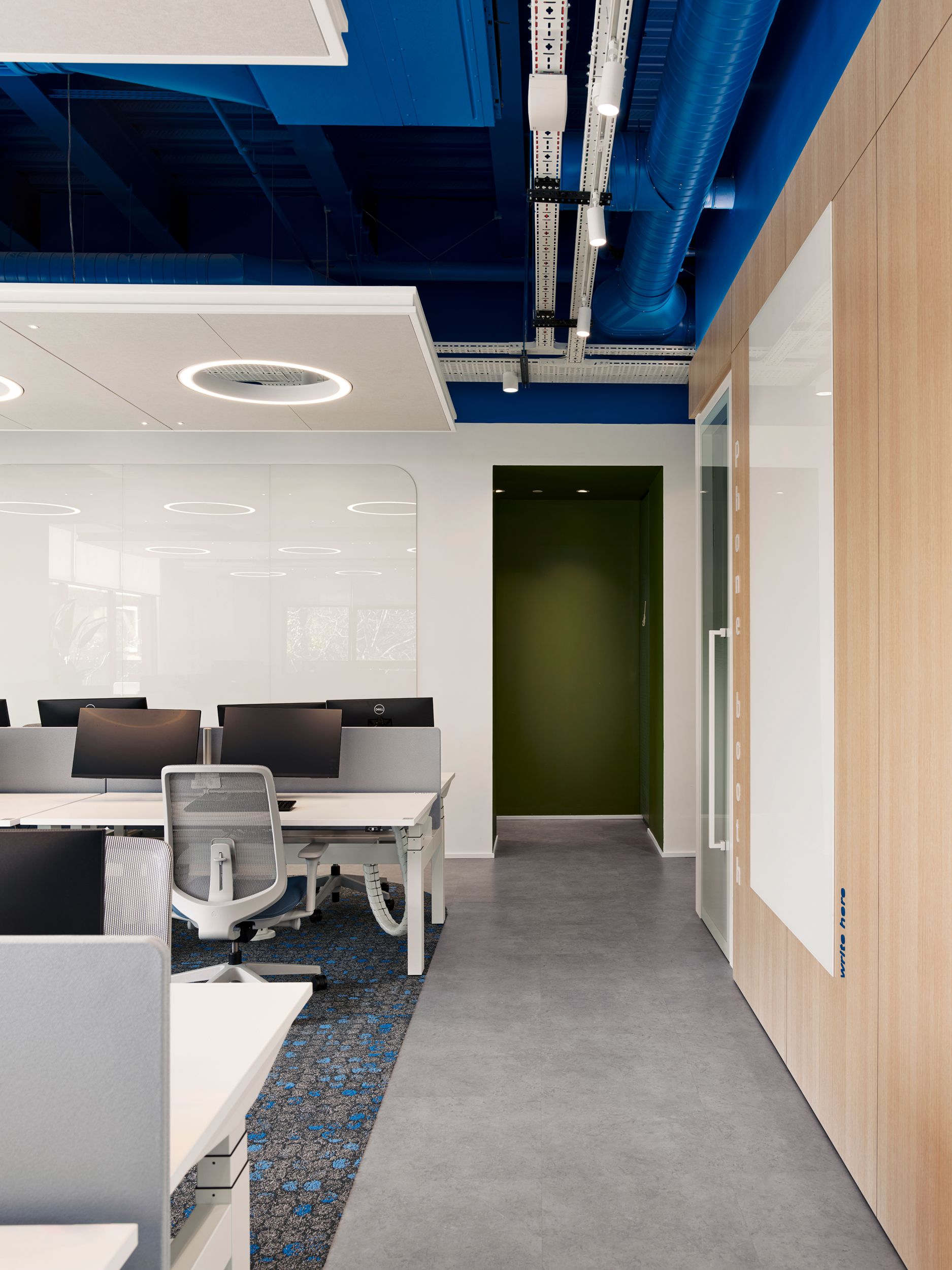 Amadeus gallery image 20